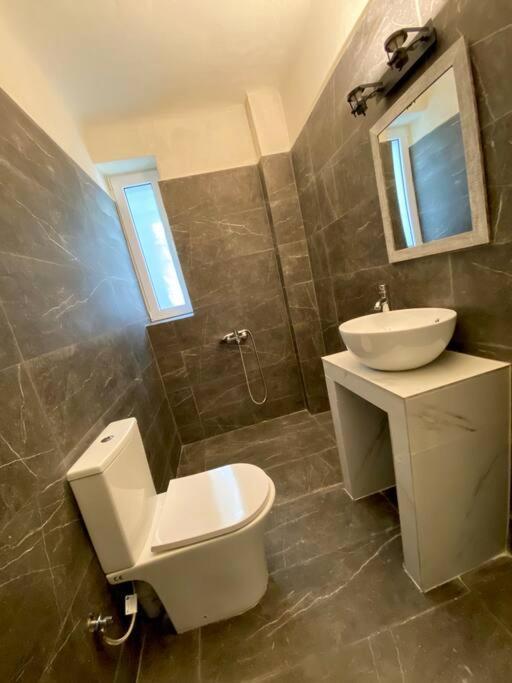 Amazon Spacious 3Bedroom Premium Neighbourhood Атина Екстериор снимка