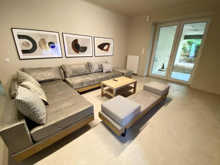 Amazon Spacious 3Bedroom Premium Neighbourhood Атина Екстериор снимка